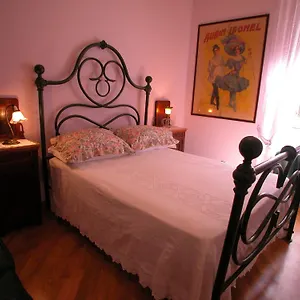2* Pensión Vacanze Romane